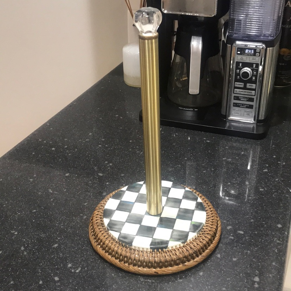 Paper towel holder